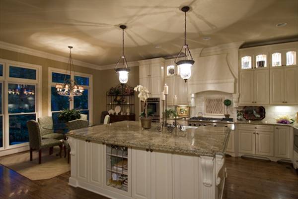 Kitchen -View to Breakfast Area image of BRISTOL I House Plan